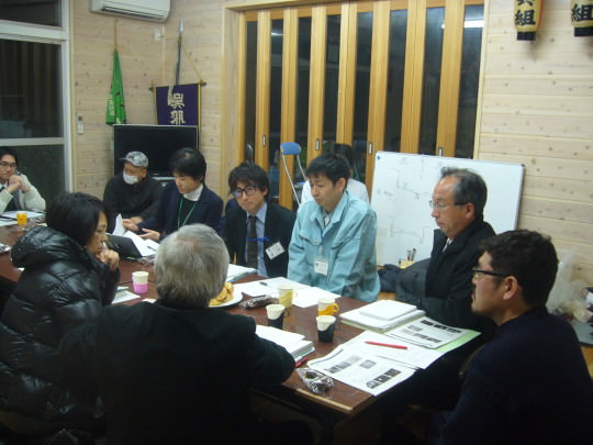 企画会議は月に2回、夜遅くまで続いた。